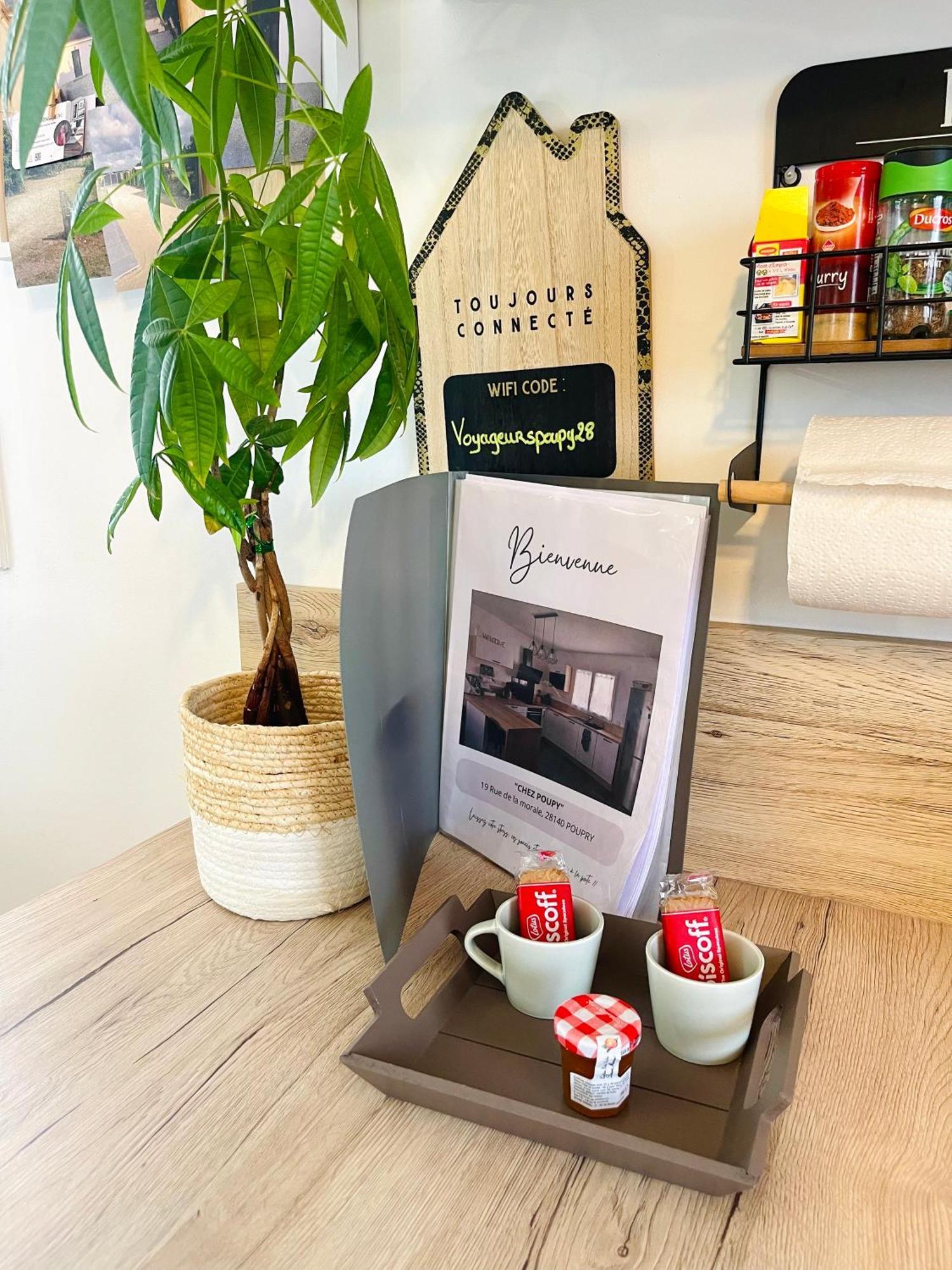 Petite Maison Au Calme Poupry Dış mekan fotoğraf