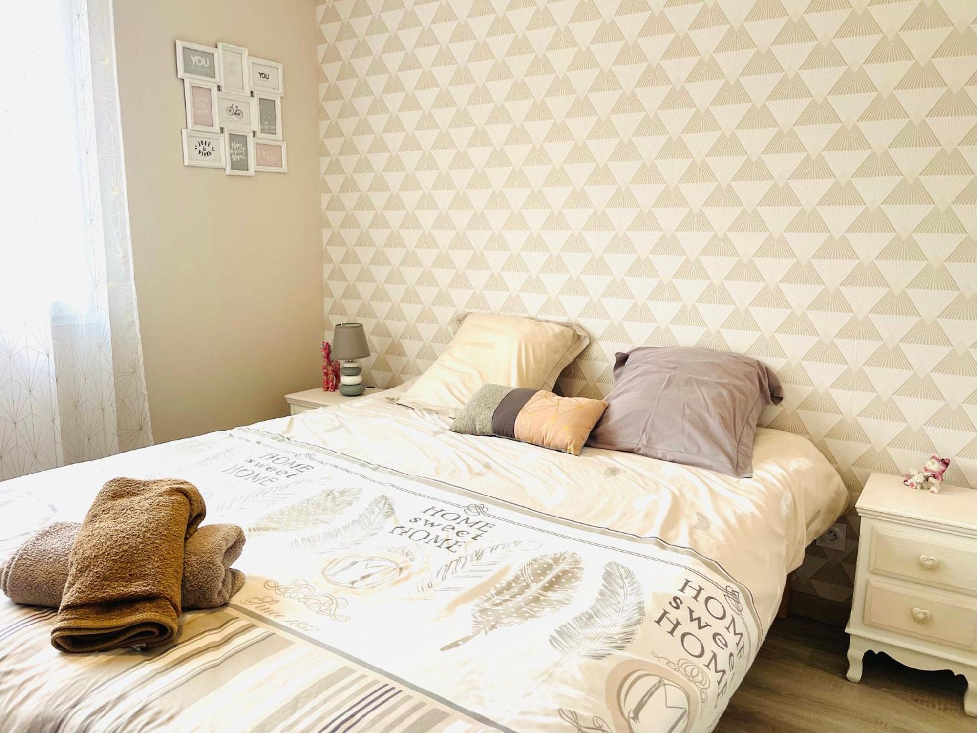Petite Maison Au Calme Poupry Dış mekan fotoğraf